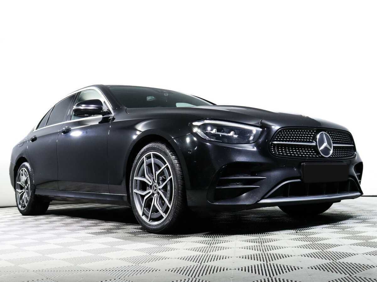 Б/У Мерседес-Бенц Е-Класс 2021 года. Фото: #18