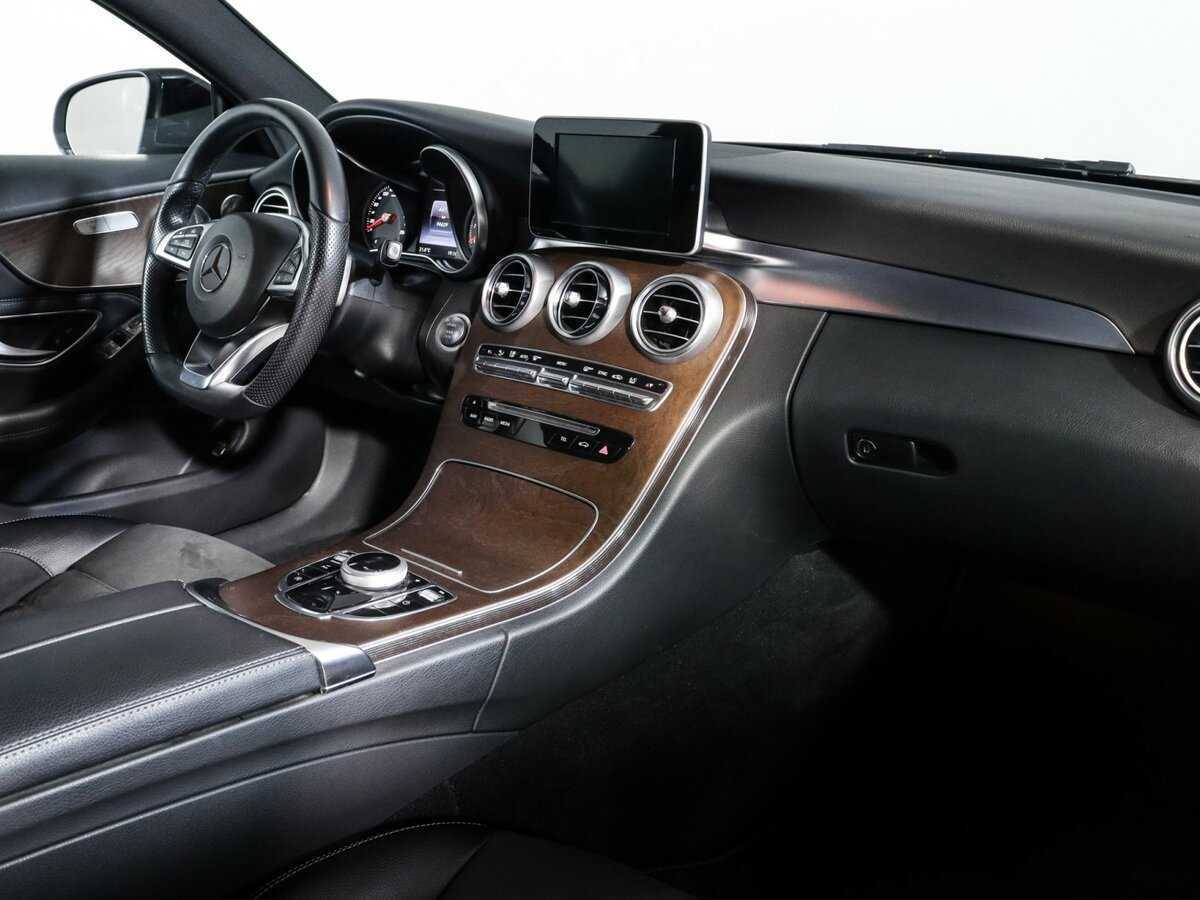 Б/У Мерседес-Бенц Ц-Класс 2016 года. Фото: #5