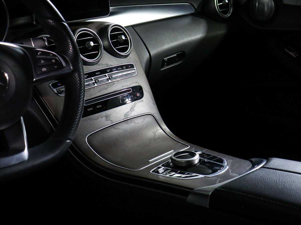 Б/У Мерседес-Бенц Ц-Класс 2016 года. Фото: #15