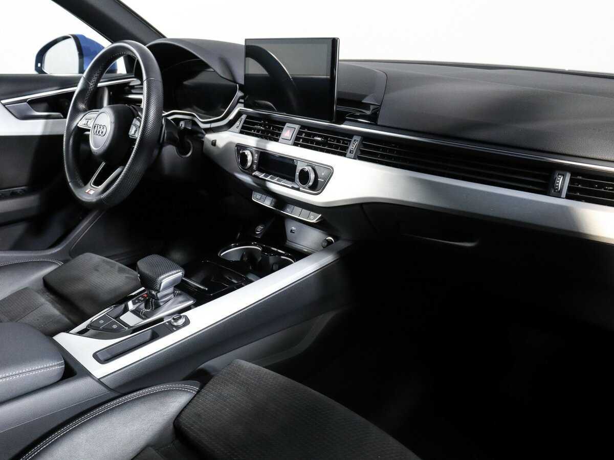 Б/У Ауди А4 2020 года. Фото: #8