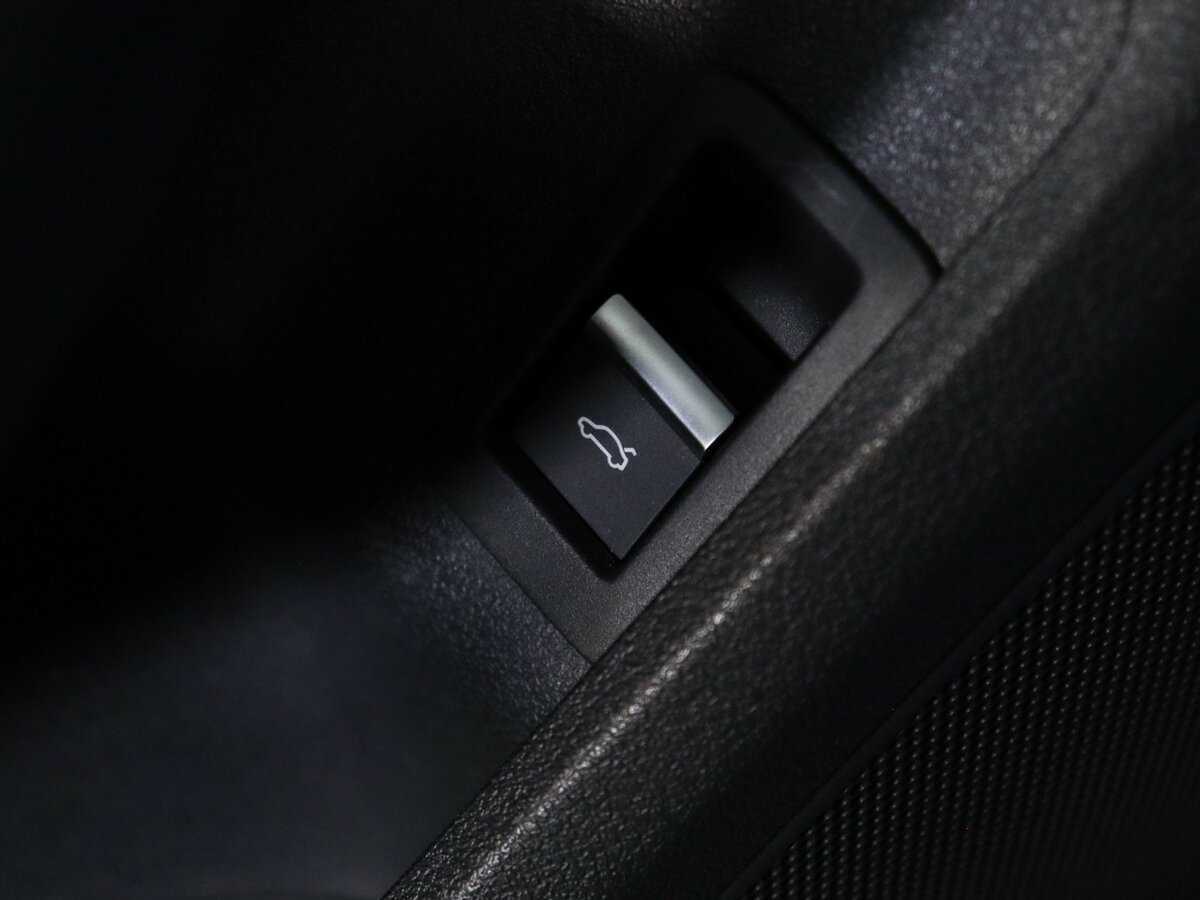 Б/У Ауди А4 2020 года. Фото: #25