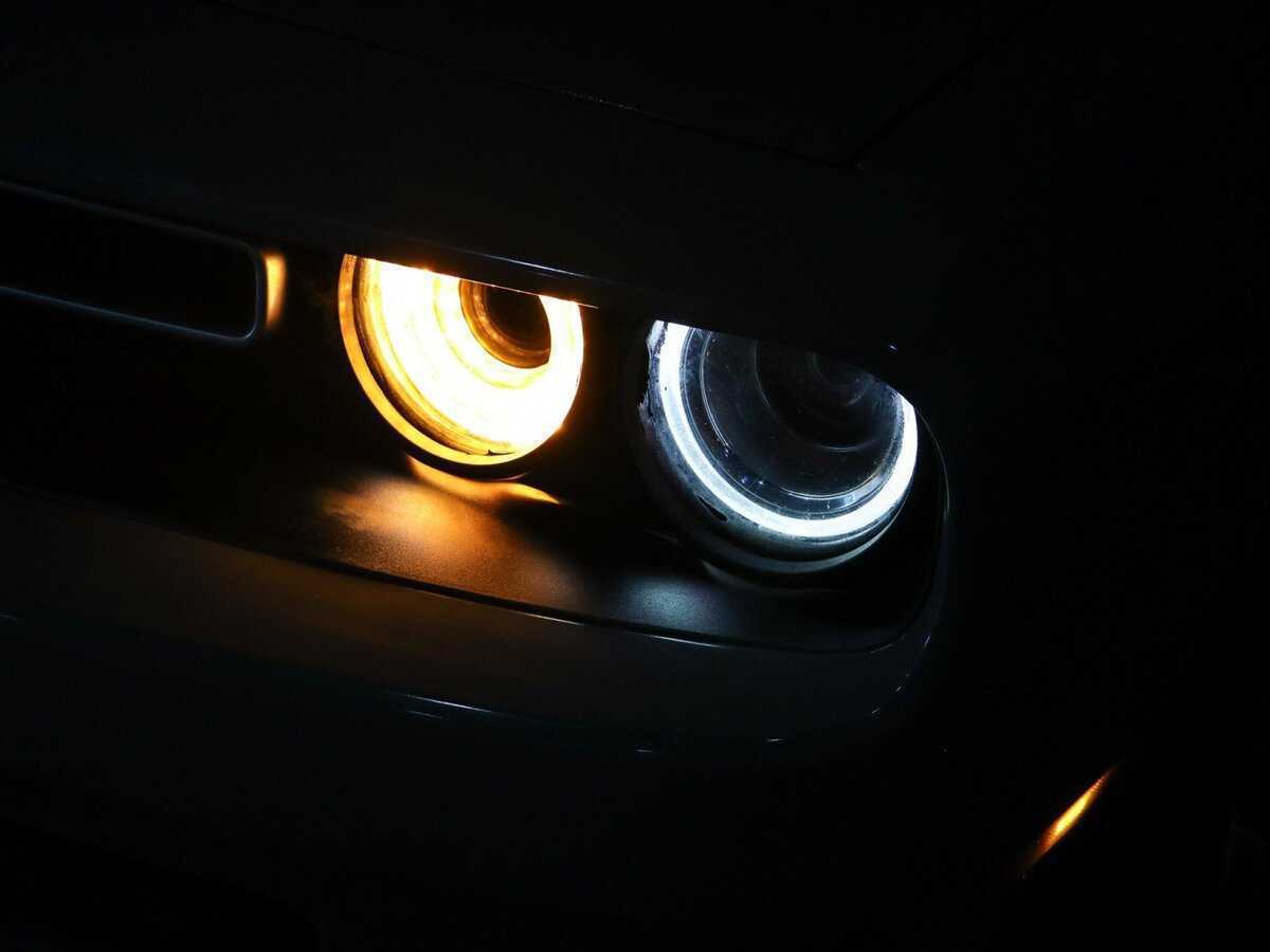 Б/У Додж Челленджер 2019 года. Фото: #19