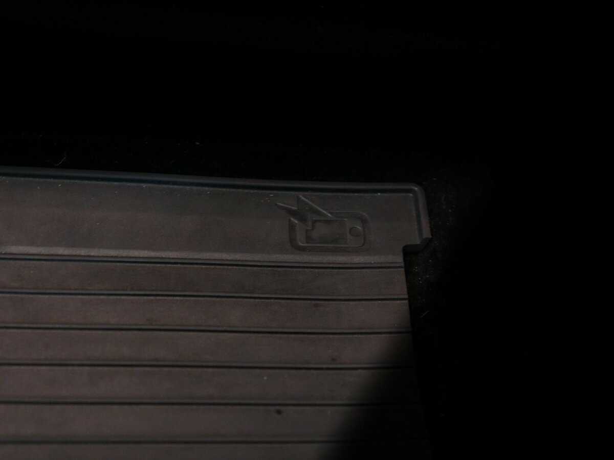 Б/У Мерседес-Бенц Майбах С-Класс 2019 года. Фото: #28