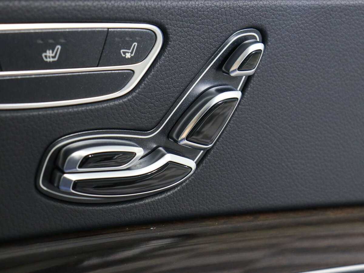 Б/У Мерседес-Бенц С-Класс 2017 года. Фото: #12