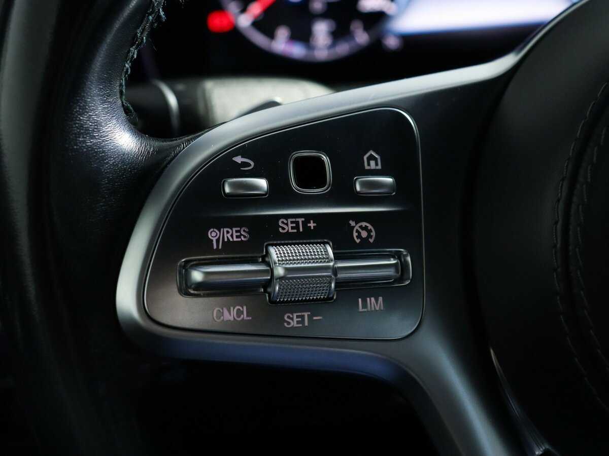 Б/У Мерседес-Бенц С-Класс 2017 года. Фото: #18