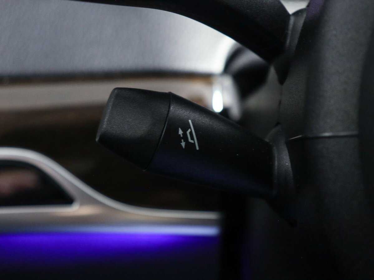 Б/У Мерседес-Бенц С-Класс 2017 года. Фото: #20