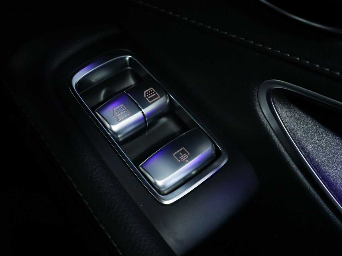 Б/У Мерседес-Бенц С-Класс 2017 года. Фото: #33