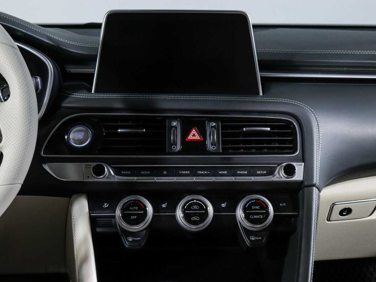 Б/У Генезис Г70 2019 года. Фото: #10