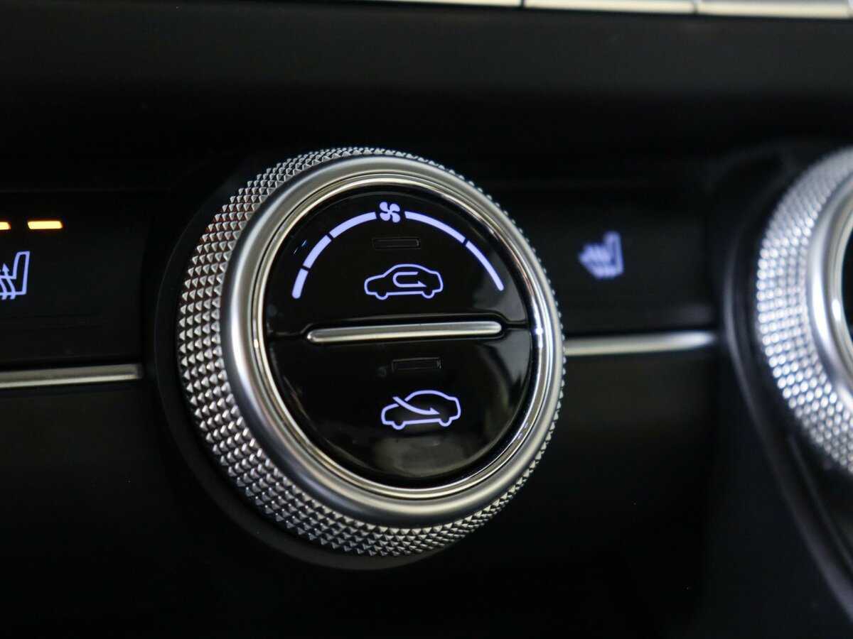 Б/У Генезис Г70 2019 года. Фото: #16