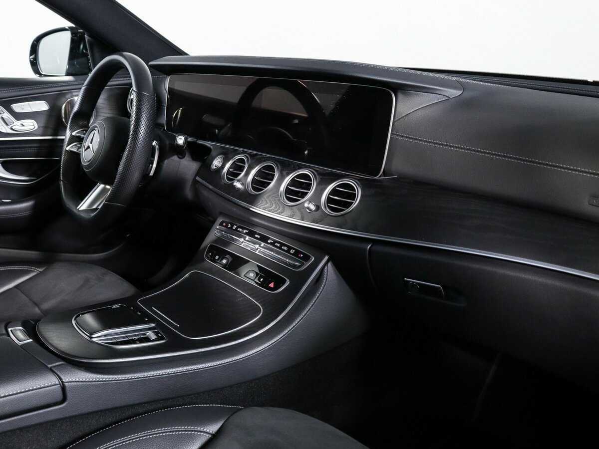 Б/У Мерседес-Бенц Е-Класс 2021 года. Фото: #8