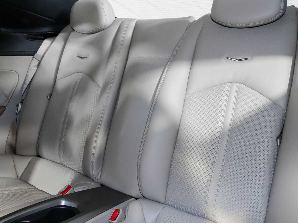 Б/У Кадиллак КТС 2011 года. Фото: #9