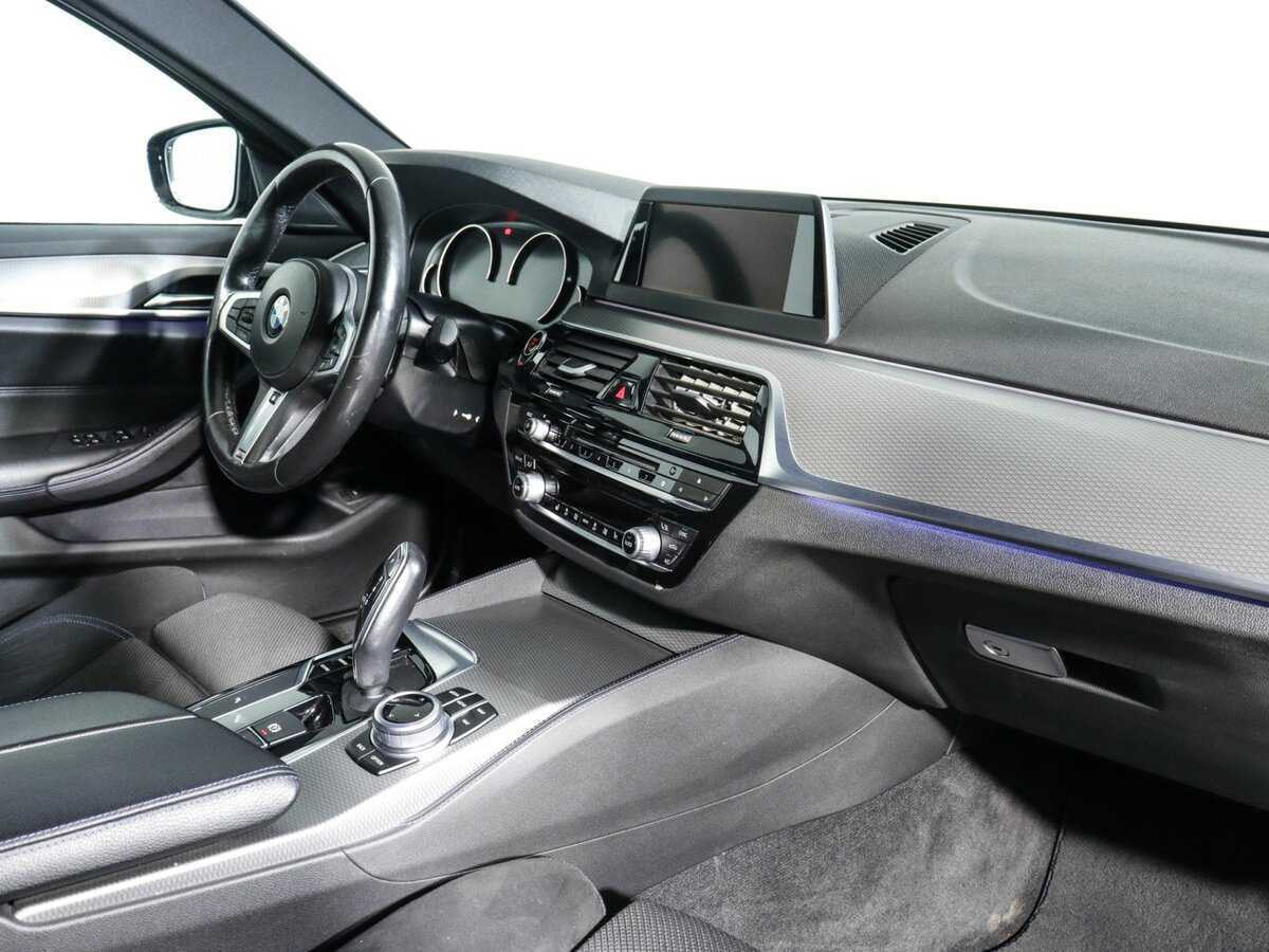 Б/У БМВ 5 серии 2018 года. Фото: #4