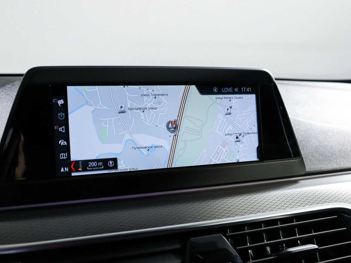 Б/У БМВ 5 серии 2018 года. Фото: #24