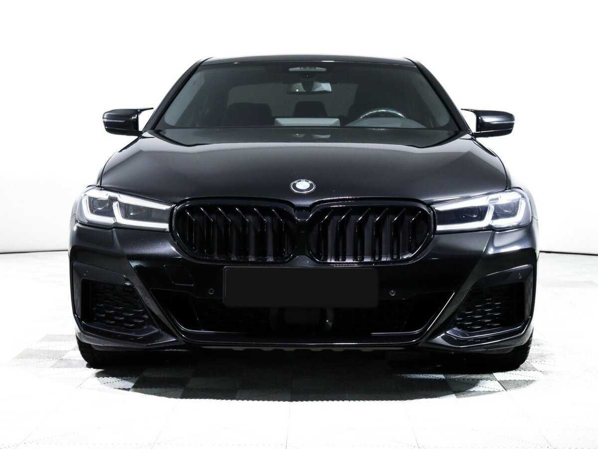 Б/У БМВ 5 серии 2020 года. Фото: #1