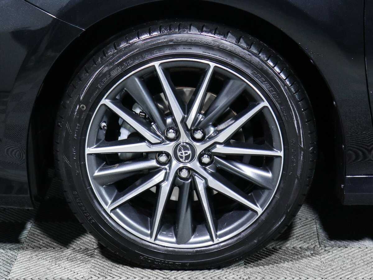 Б/У Тойота Камри 2023 года. Фото: #14