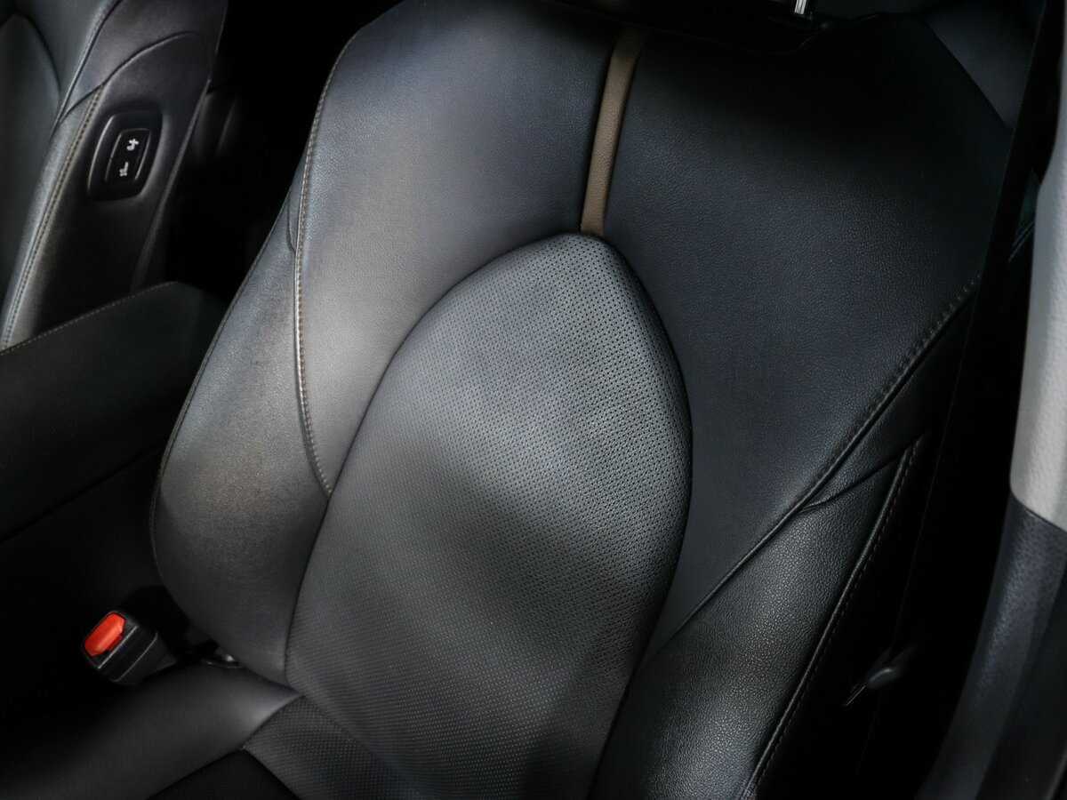 Б/У Тойота Камри 2023 года. Фото: #25