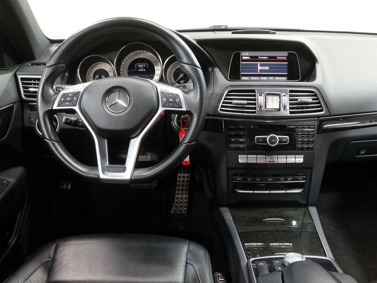 Б/У Мерседес-Бенц Е-Класс 2013 года. Фото: #6