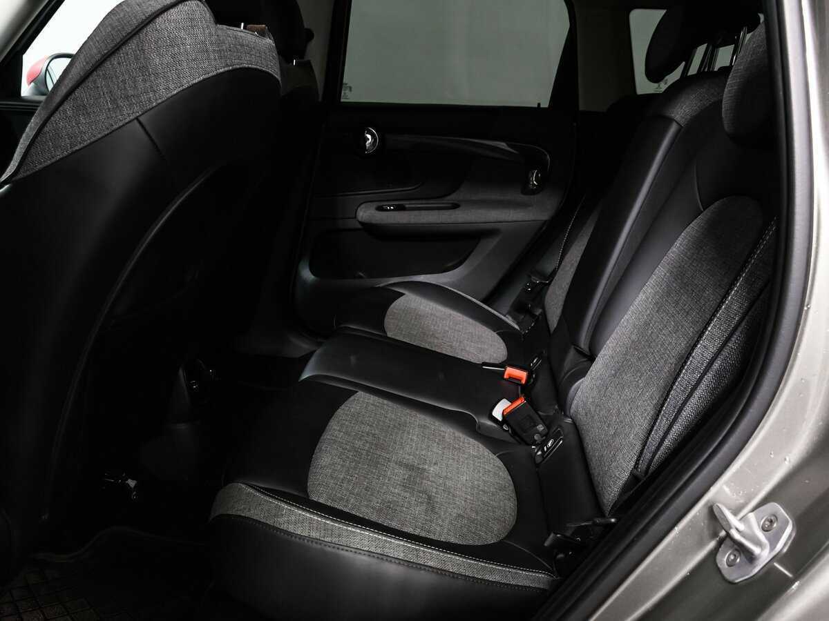 Б/У Мини Каунтримэн 2017 года. Фото: #12