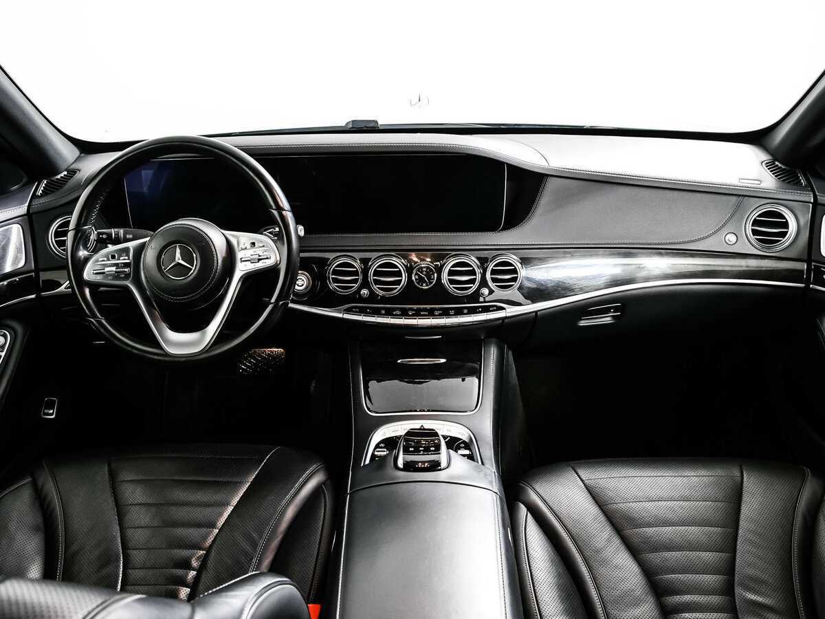 Б/У Мерседес-Бенц С-Класс 2017 года. Фото: #10