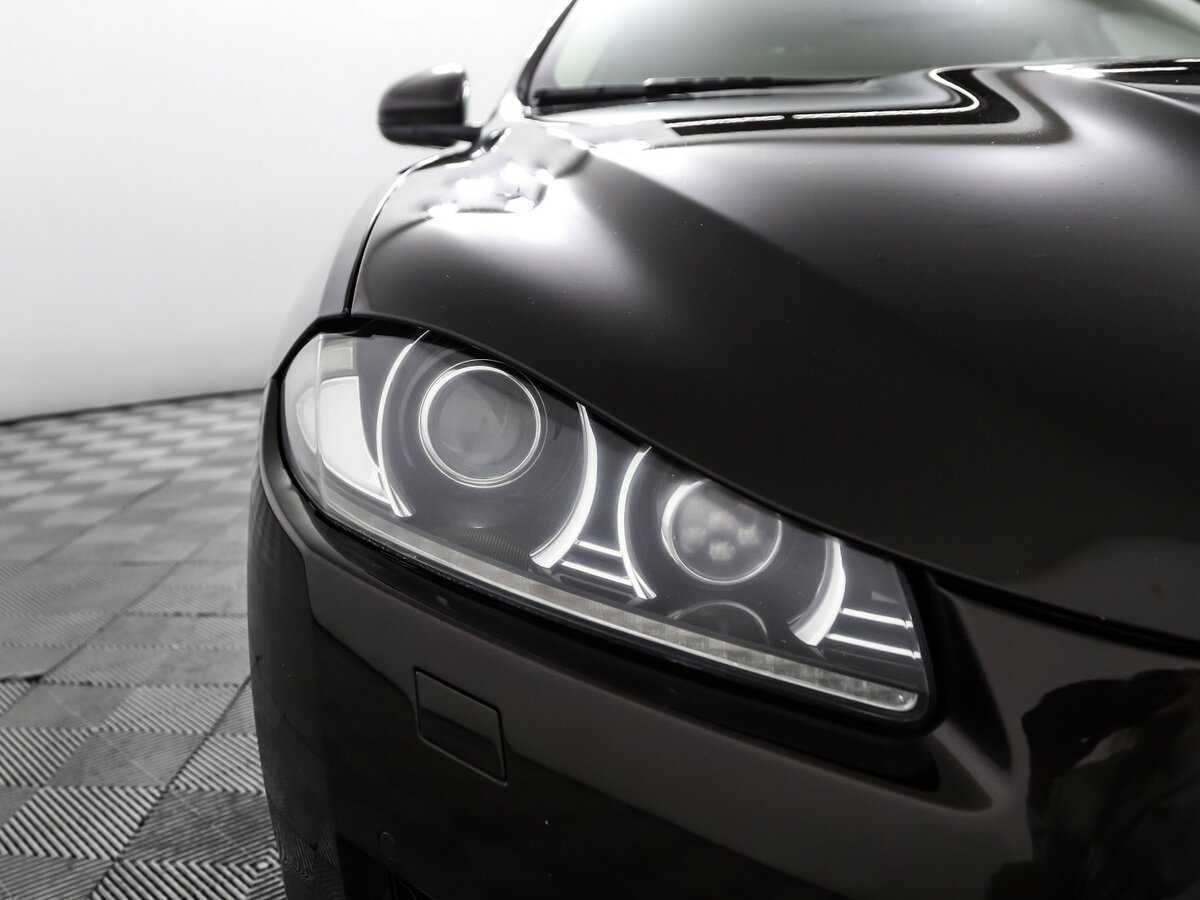 Б/У Ягуар ИксФ 2013 года. Фото: #13