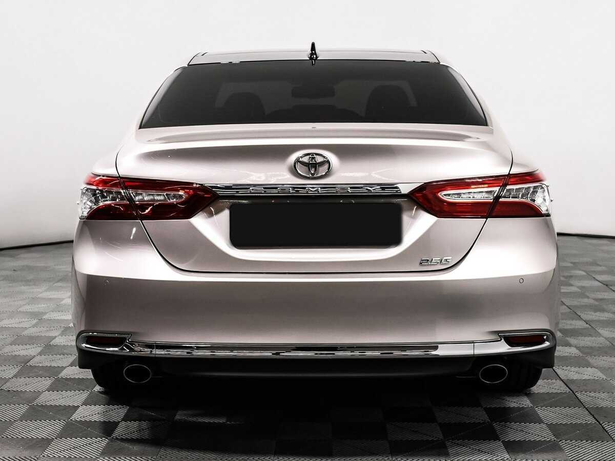 Б/У Тойота Камри 2023 года. Фото: #5