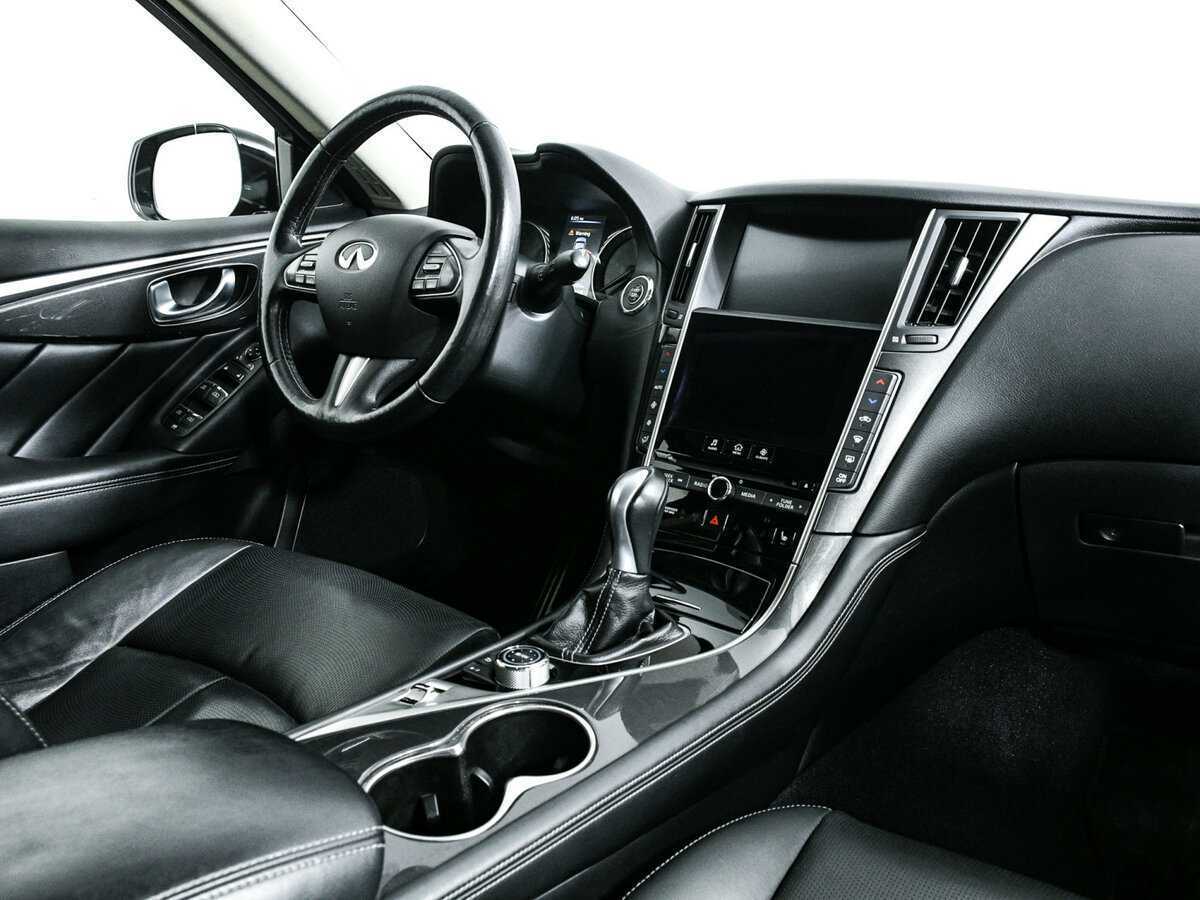 Б/У Инфинити К50 2015 года. Фото: #8