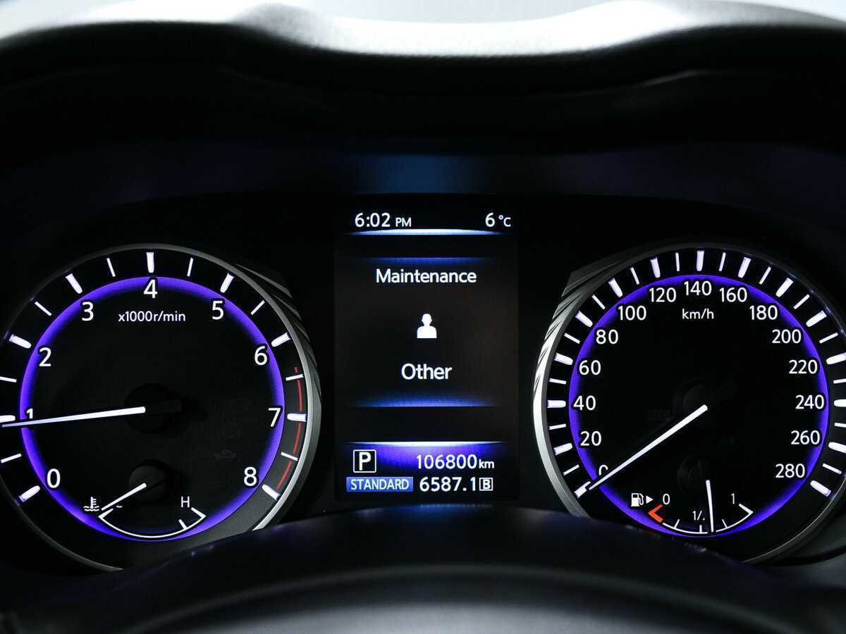 Б/У Инфинити К50 2015 года. Фото: #9