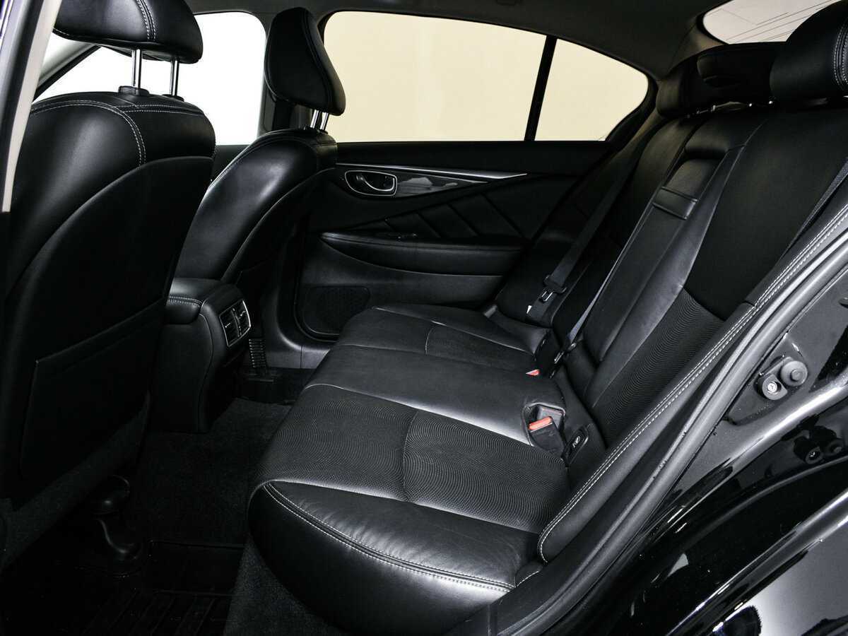 Б/У Инфинити К50 2015 года. Фото: #11