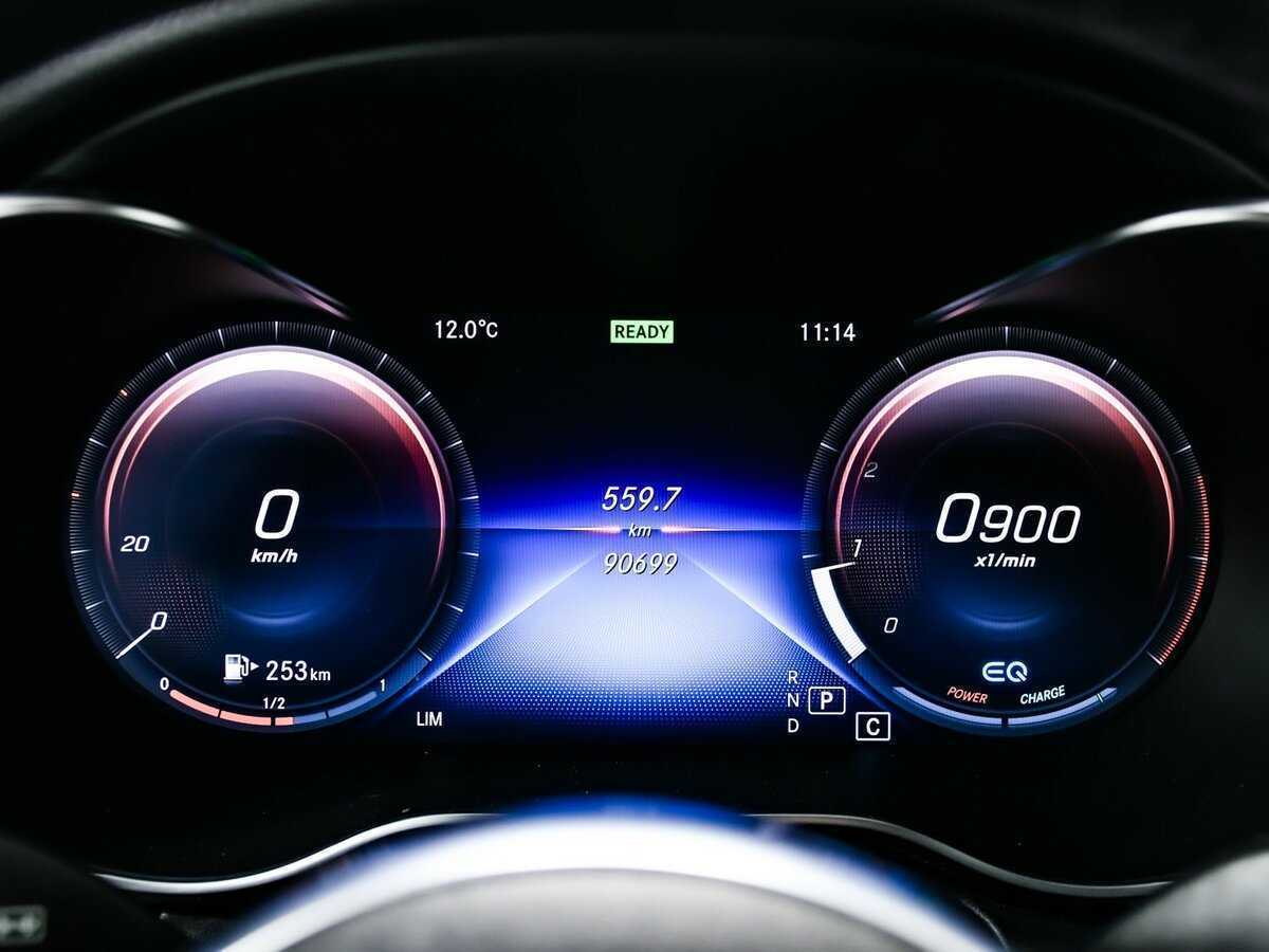 Б/У Мерседес-Бенц Ц-Класс 2018 года. Фото: #9