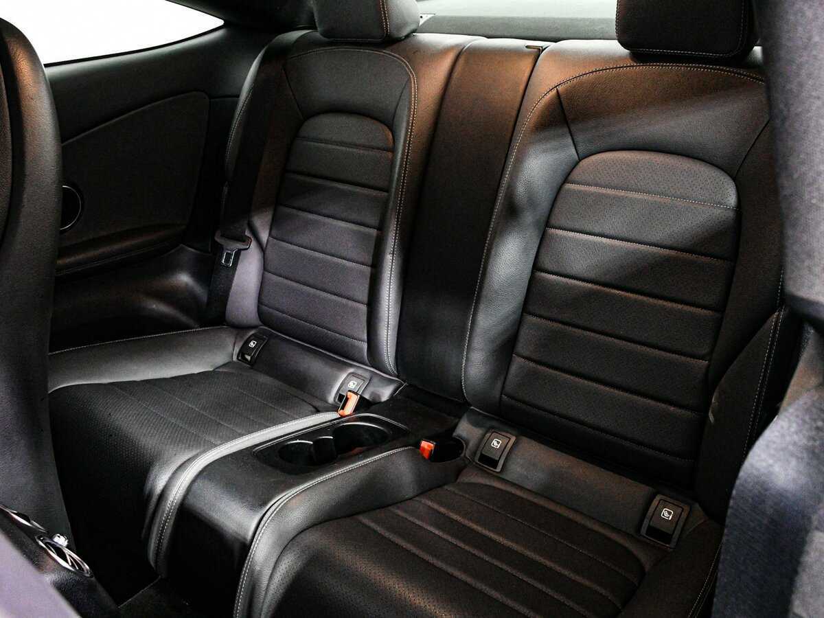 Б/У Мерседес-Бенц Ц-Класс 2018 года. Фото: #12