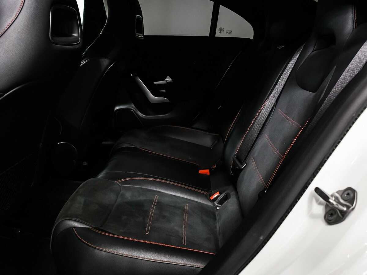 Б/У Мерседес-Бенц КЛА 2019 года. Фото: #13