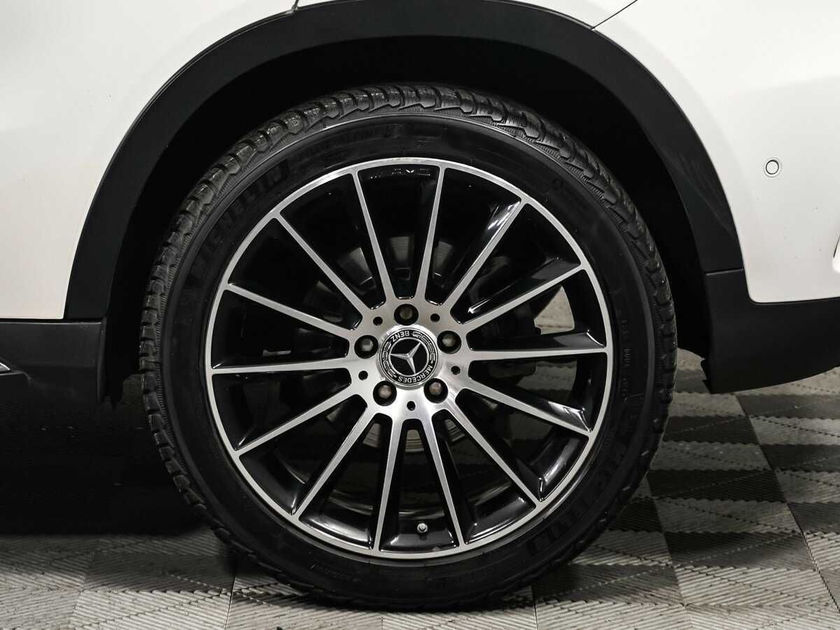 Б/У Мерседес-Бенц ГЛА 2019 года. Фото: #16