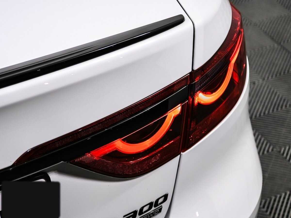 Б/У Ягуар ИксФ 2021 года. Фото: #16