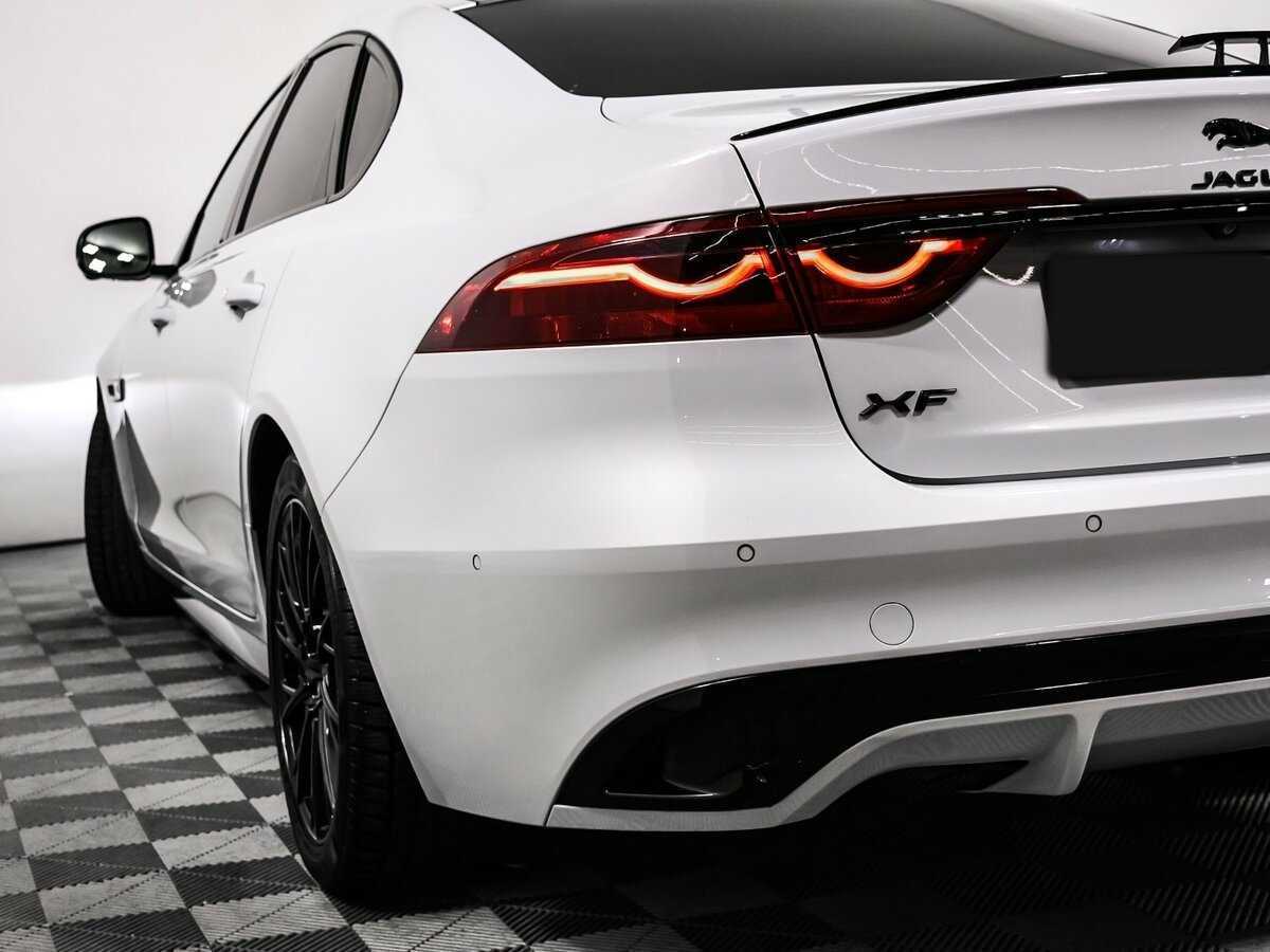 Б/У Ягуар ИксФ 2021 года. Фото: #17