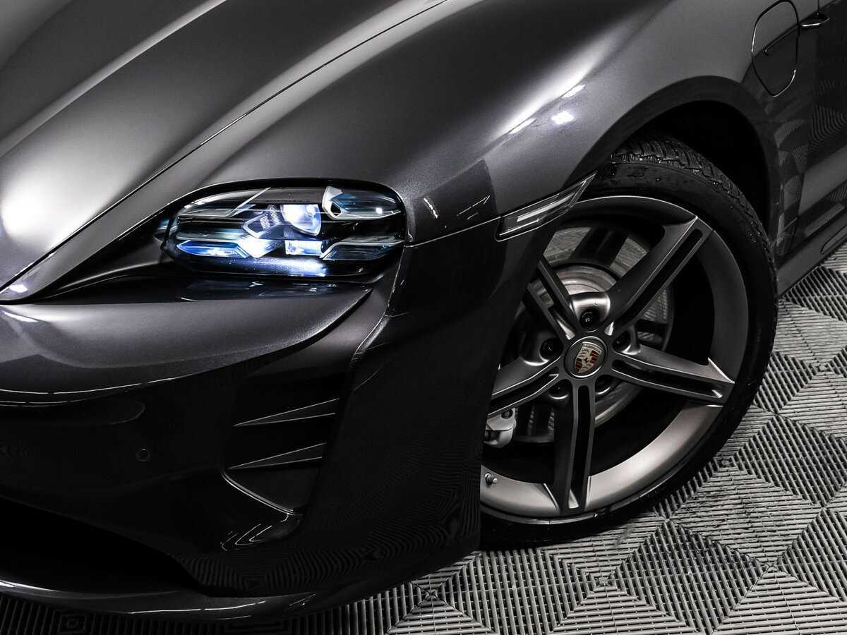 Б/У Порш Taycan 2020 года. Фото: #16