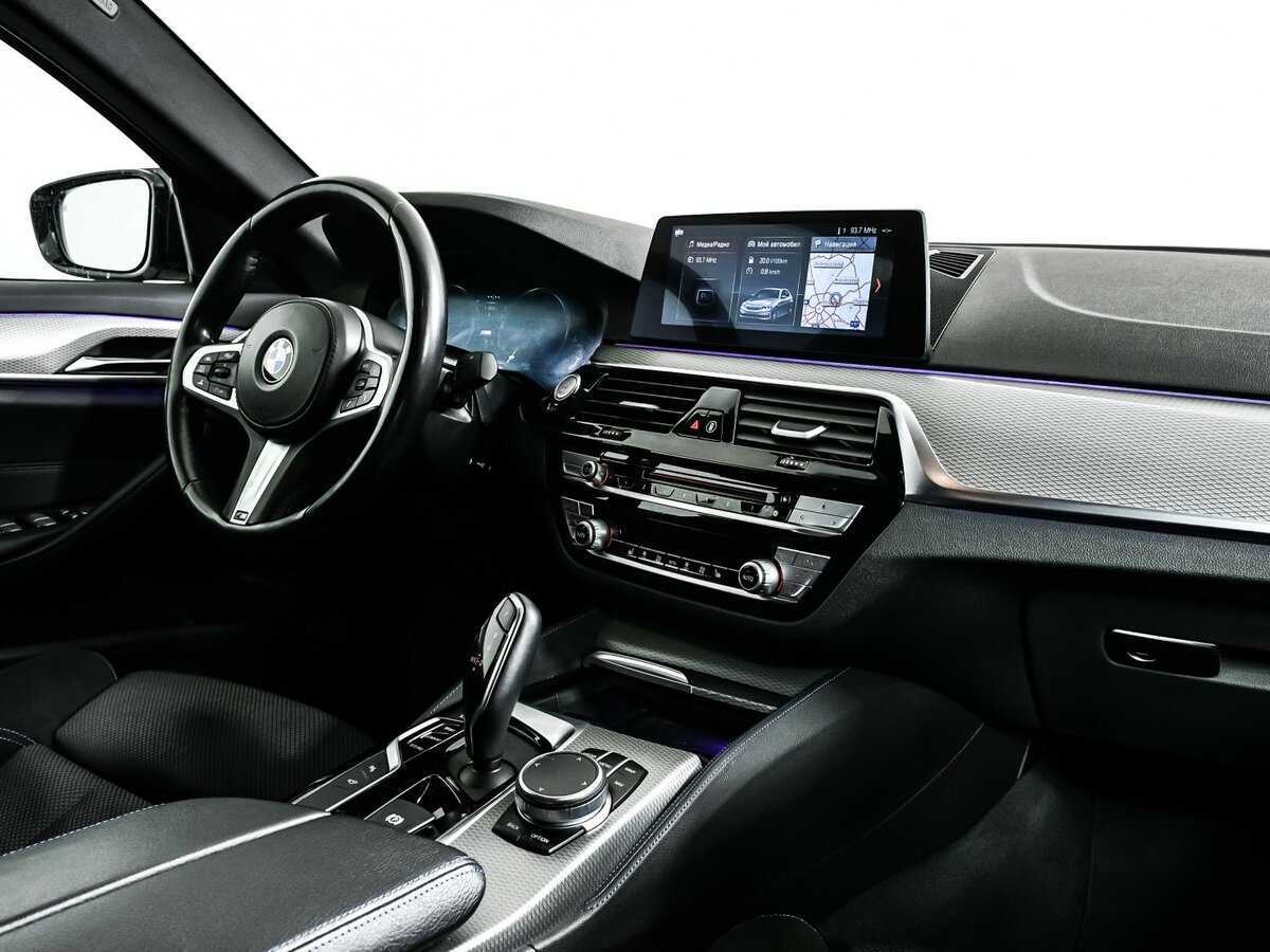 Б/У БМВ 5 серии 2019 года. Фото: #8