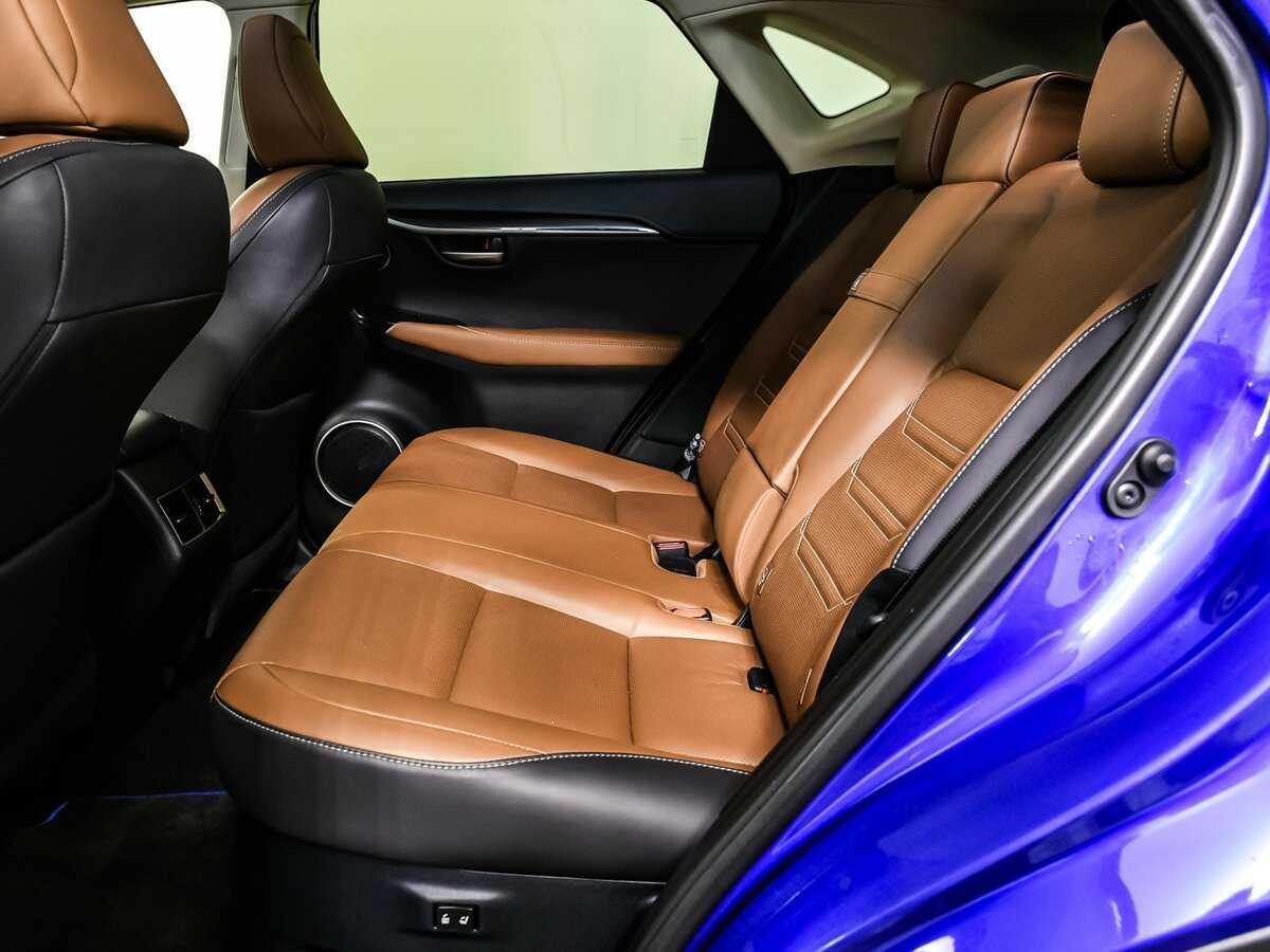 Б/У Лексус Н-Икс 2015 года. Фото: #9