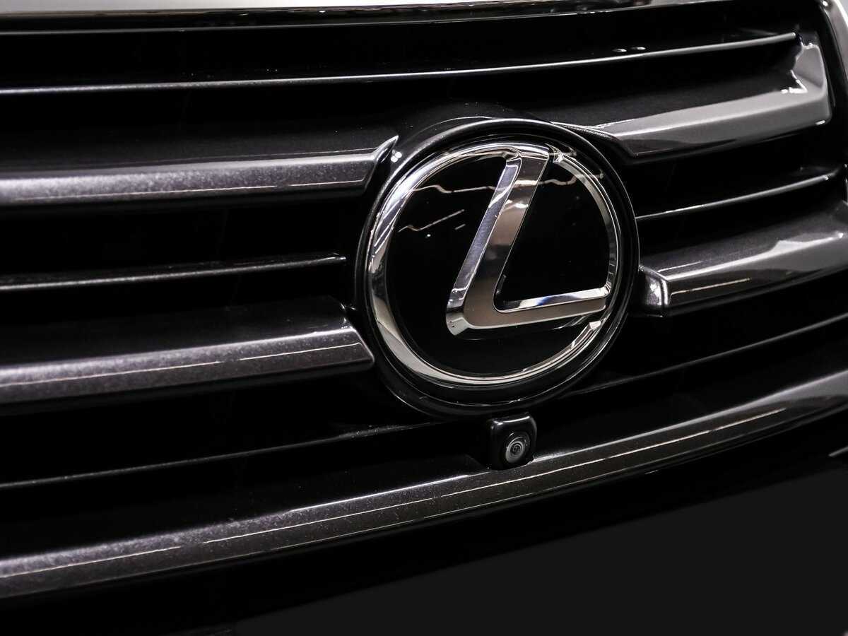 Б/У Лексус Н-Икс 2015 года. Фото: #14