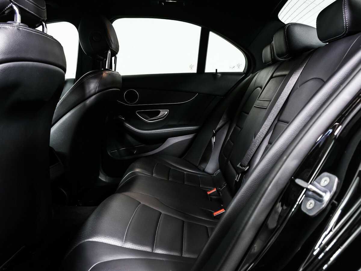 Б/У Мерседес-Бенц Ц-Класс 2018 года. Фото: #12