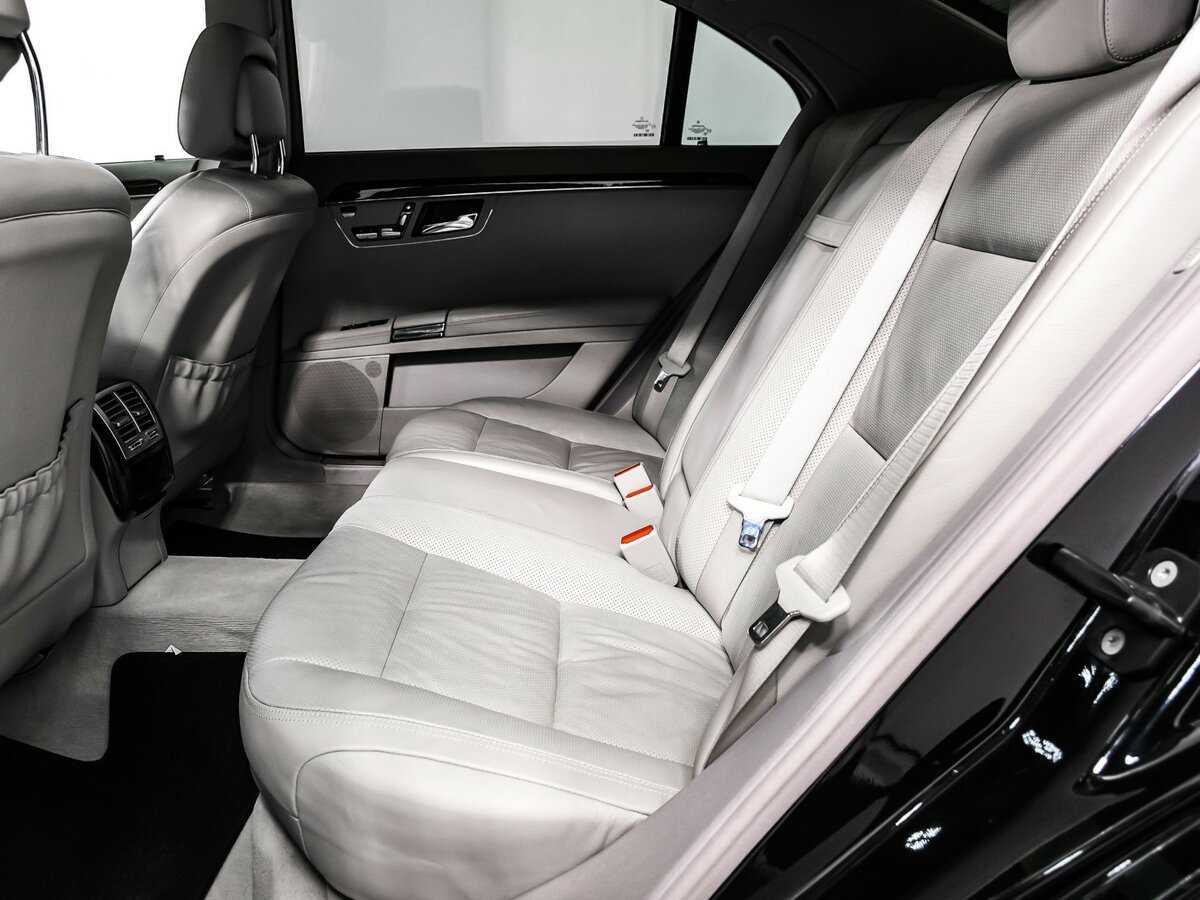 Б/У Мерседес-Бенц С-Класс 2010 года. Фото: #13