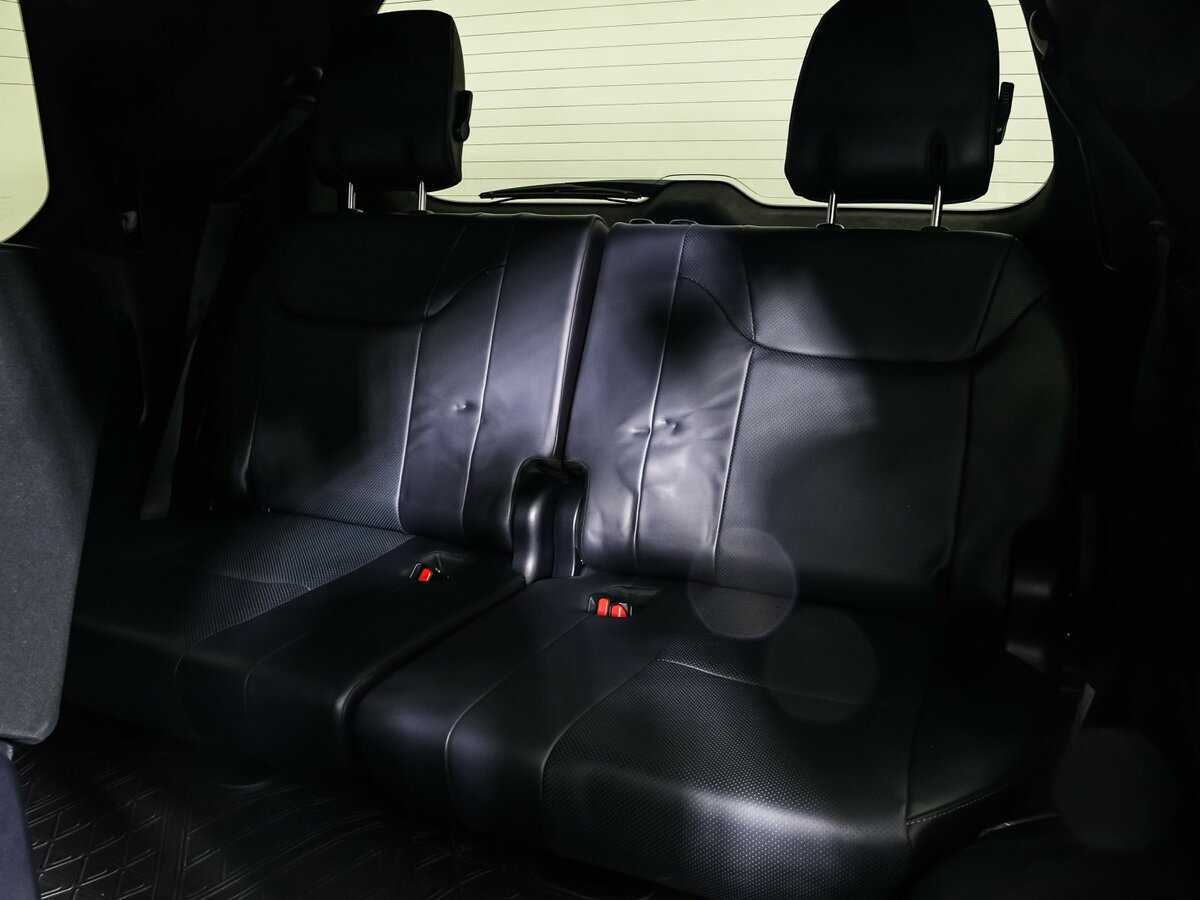 Б/У Лексус Л-Икс 2017 года. Фото: #13