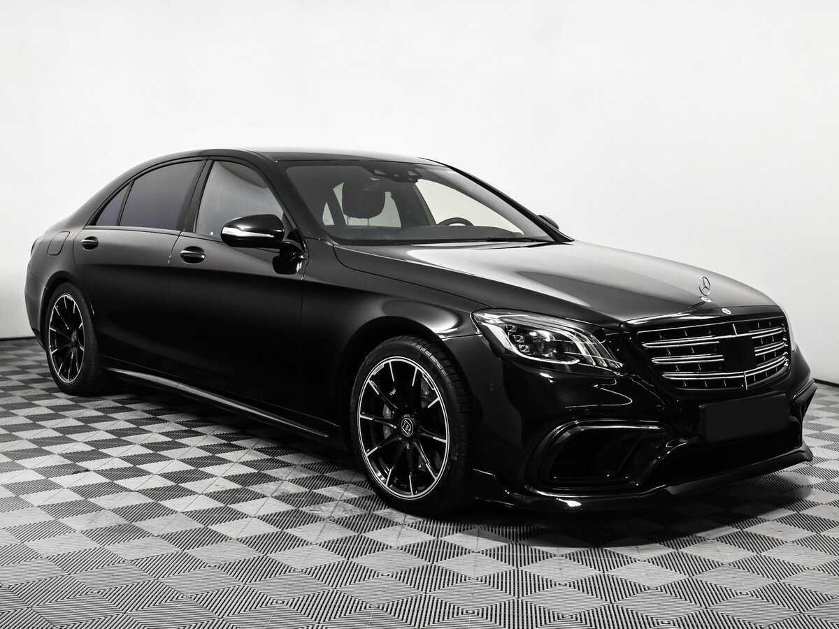 Б/У Мерседес-Бенц С-Класс 2018 года. Фото: #2