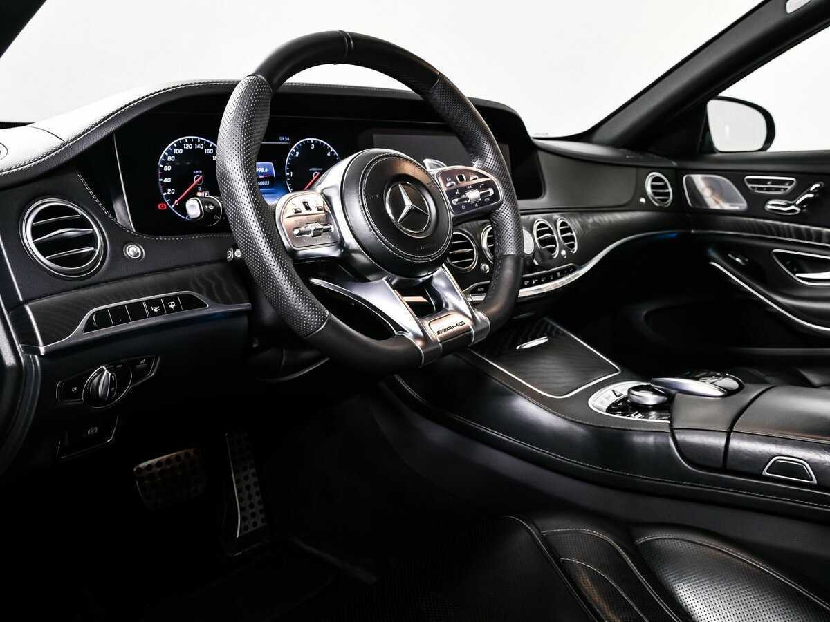 Б/У Мерседес-Бенц С-Класс 2018 года. Фото: #11