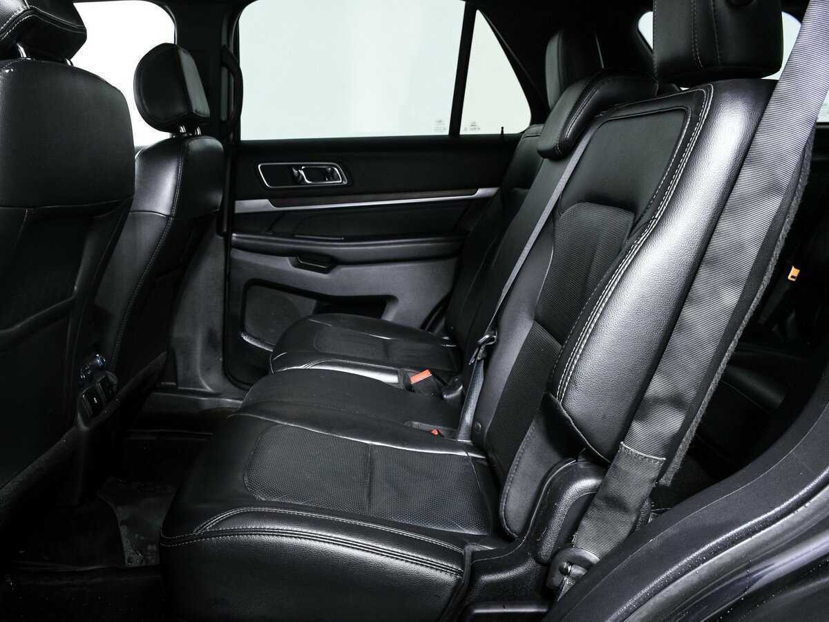 Б/У Форд Експлорер 2016 года. Фото: #10