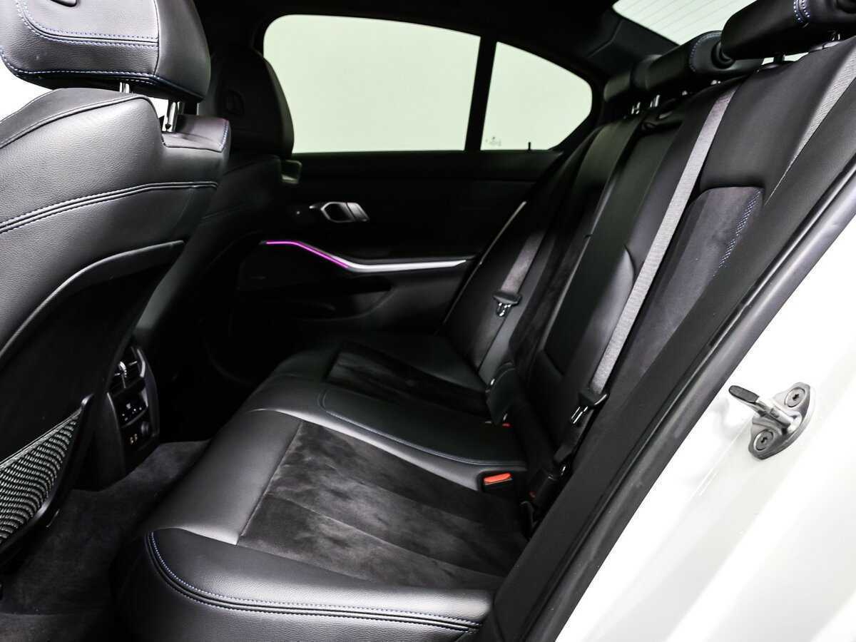 Б/У БМВ 3 серии 2019 года. Фото: #11