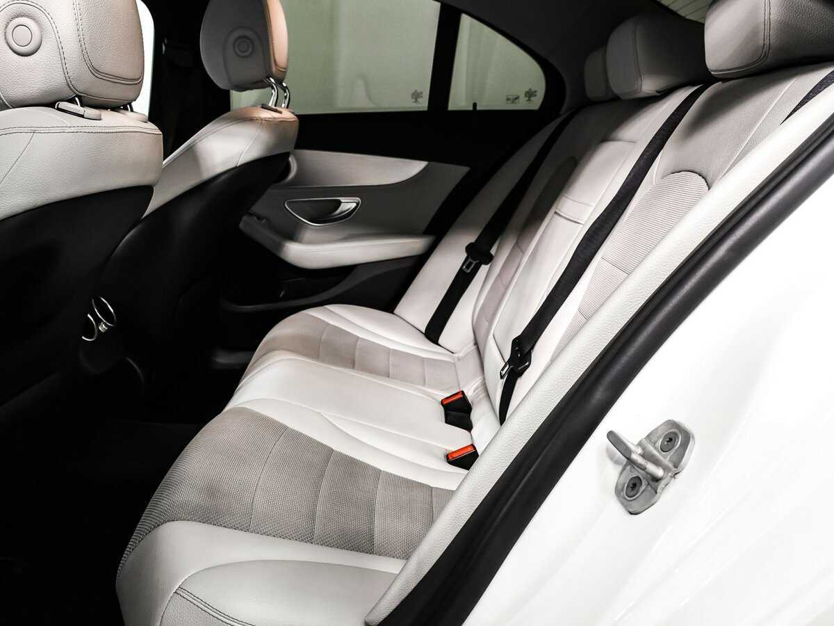 Б/У Мерседес-Бенц Ц-Класс 2014 года. Фото: #11