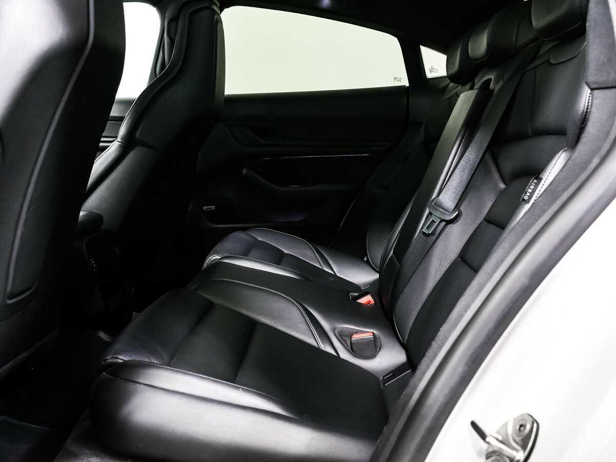 Б/У Порш Taycan 2021 года. Фото: #11