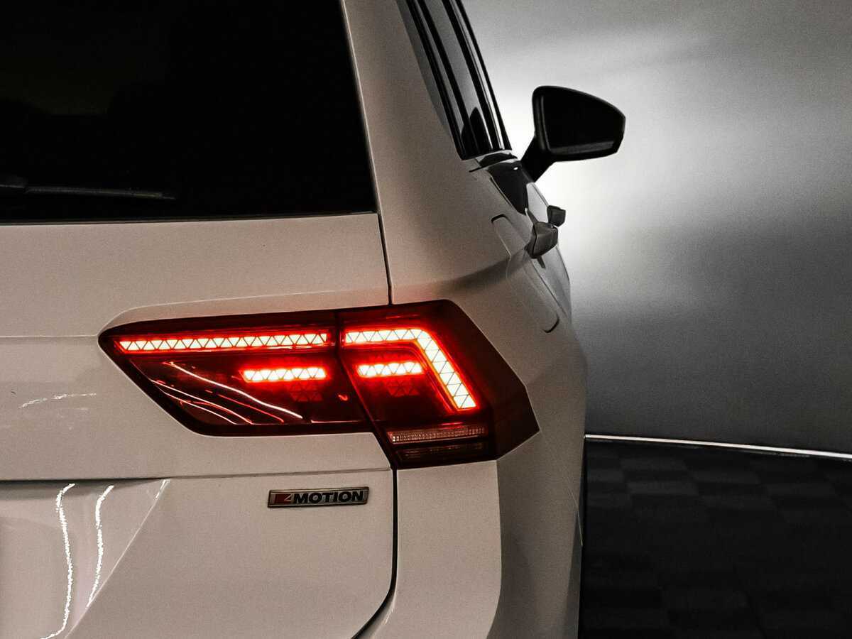 Б/У Фольксваген Тигуан 2018 года. Фото: #14