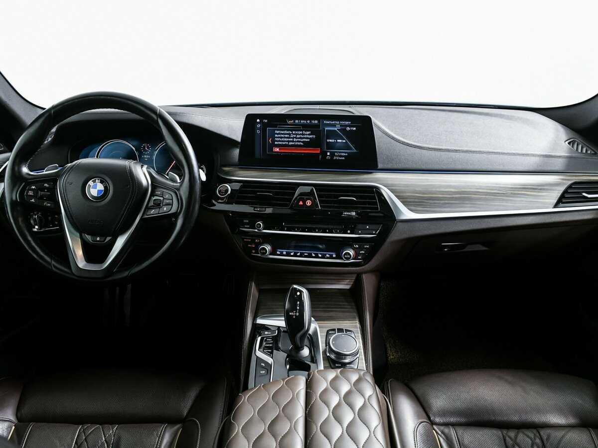 Б/У БМВ 5 серии 2017 года. Фото: #10