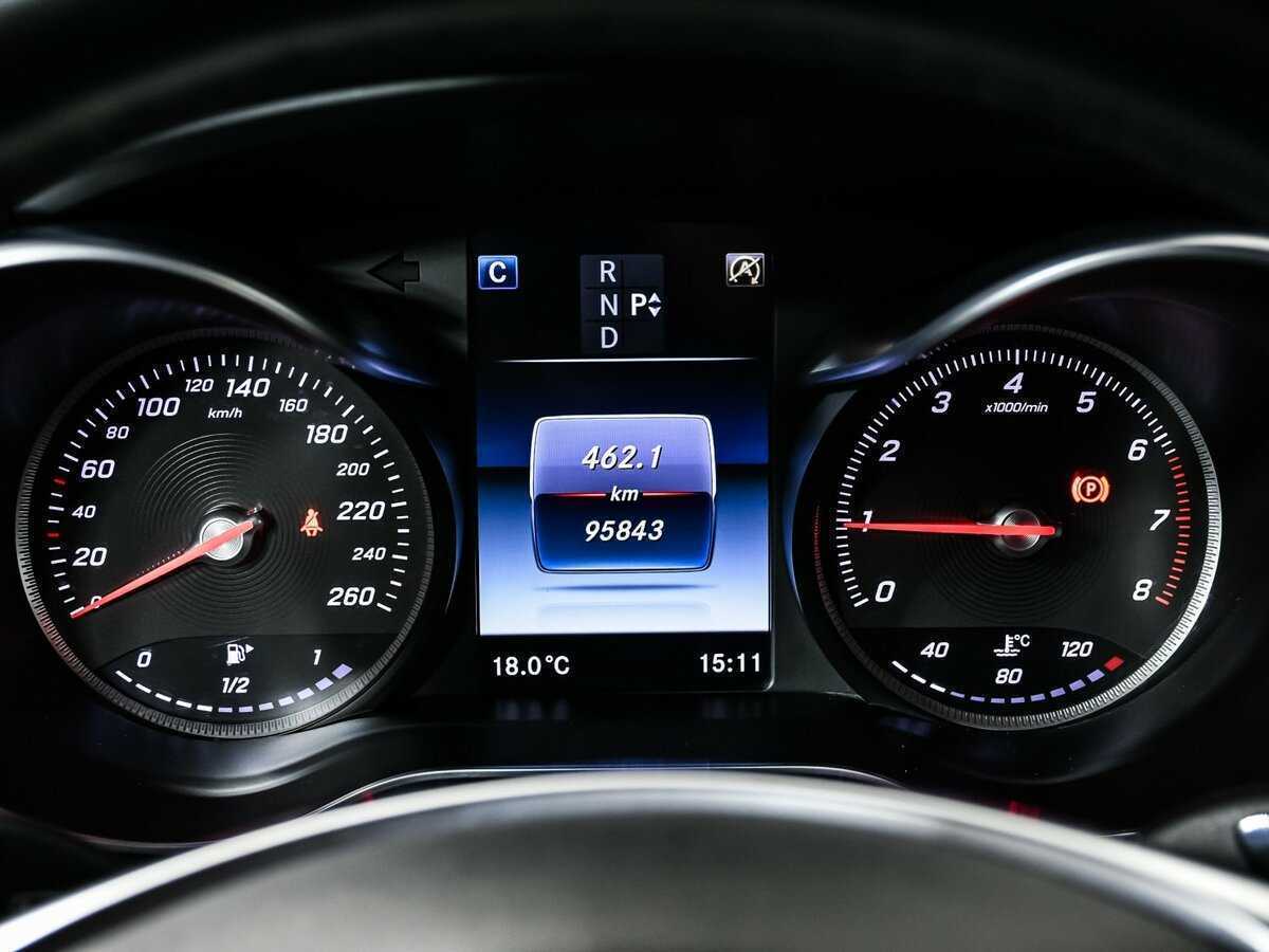 Б/У Мерседес-Бенц ГЛЦ 2015 года. Фото: #9